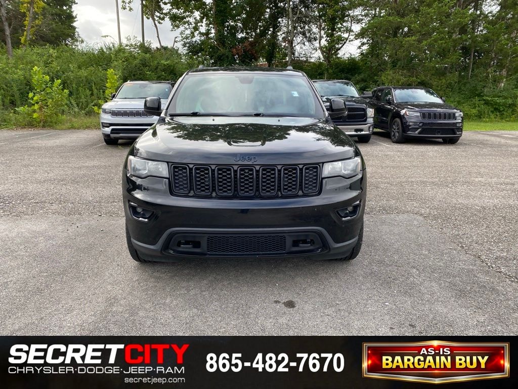 Used 2018 Jeep Grand Cherokee Laredo SUV