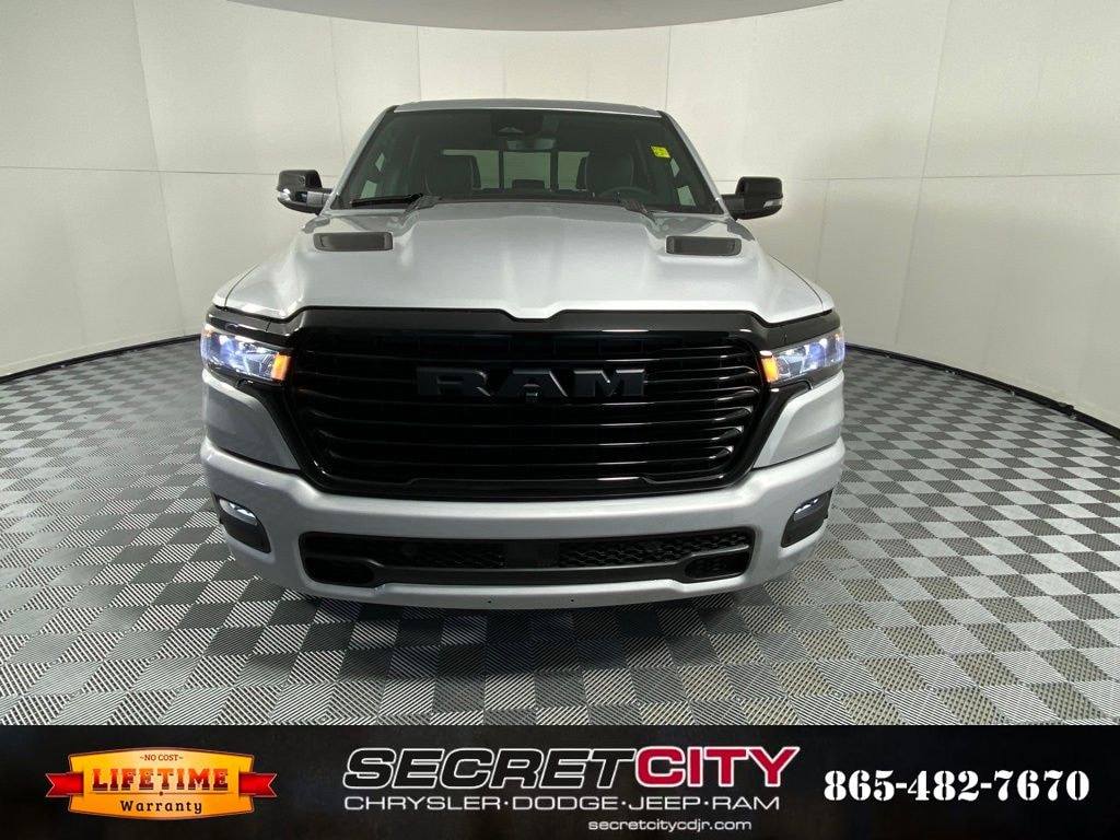 New 2026 Ram 1500 LARAMIE CREW CAB 4X4 5'7 BOX Pickup