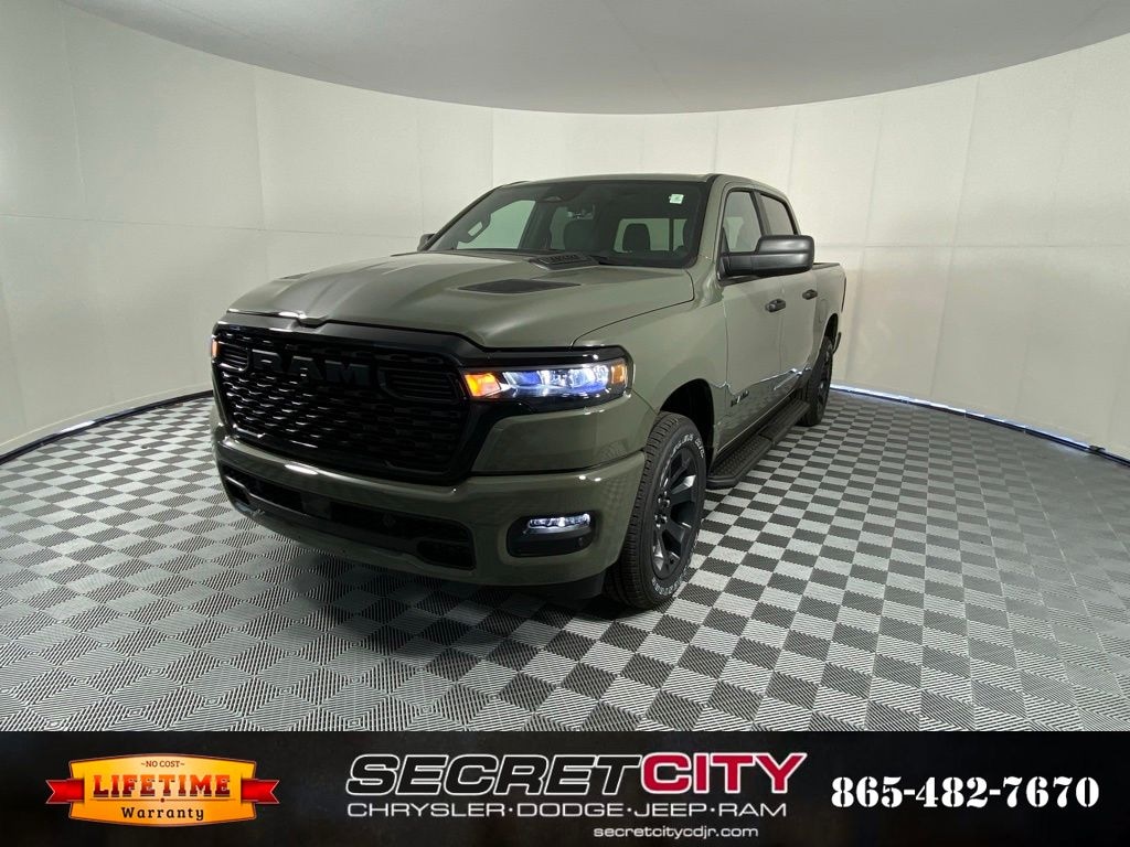 New 2026 Ram 1500 EXPRESS CREW CAB 4X4 5'7 BOX Pickup