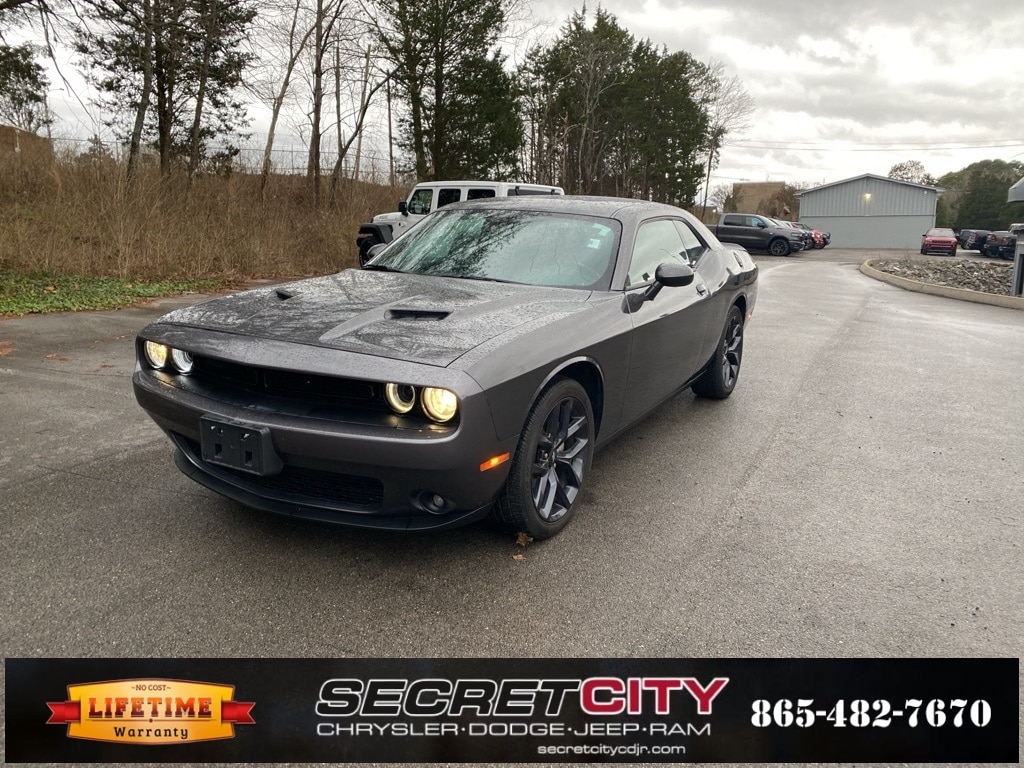 2022 Dodge Challenger SXT