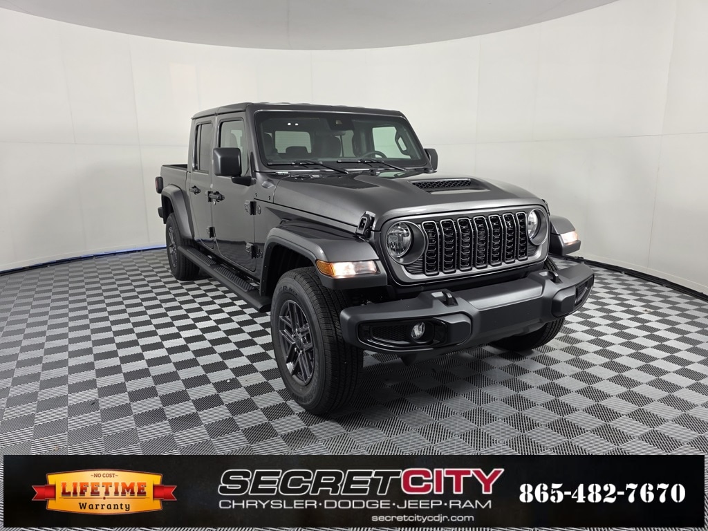 2025 Jeep Gladiator Sport S's photo