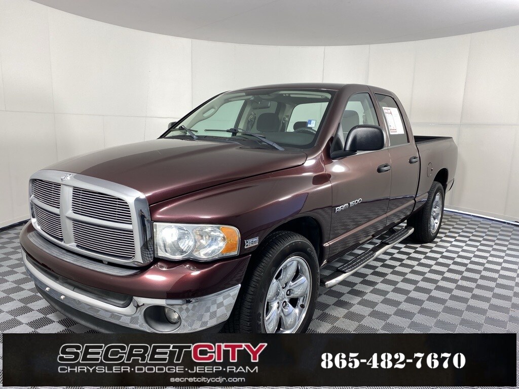 2004 Dodge Ram SLT photo 3