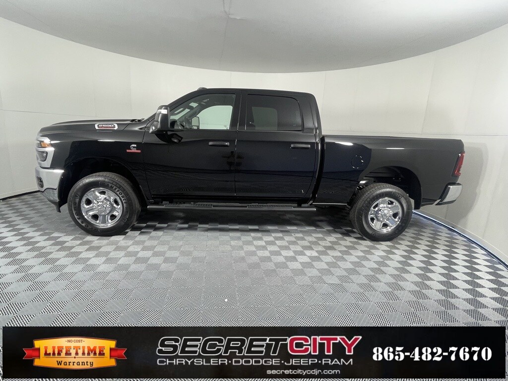 2025 Ram 2500 Tradesman photo 4