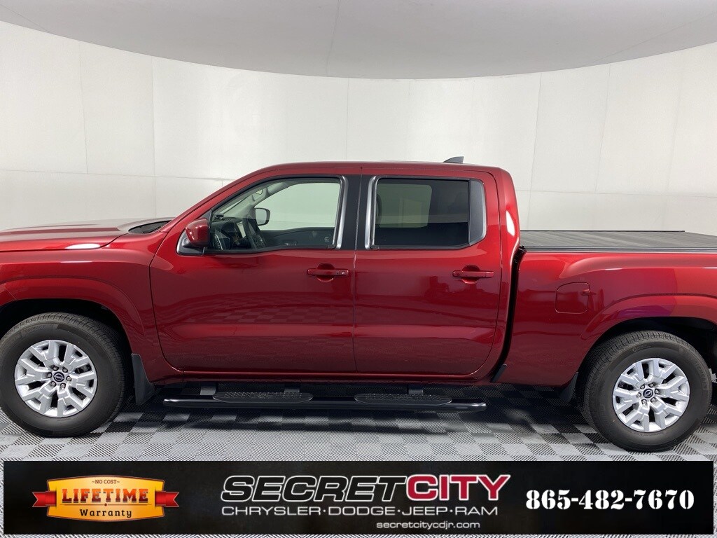 2024 Nissan Frontier SV photo 2