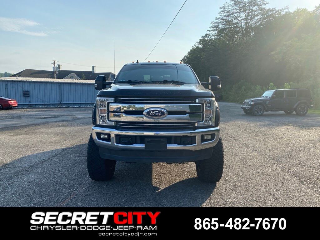 Used 2019 Ford F-250SD Lariat Truck