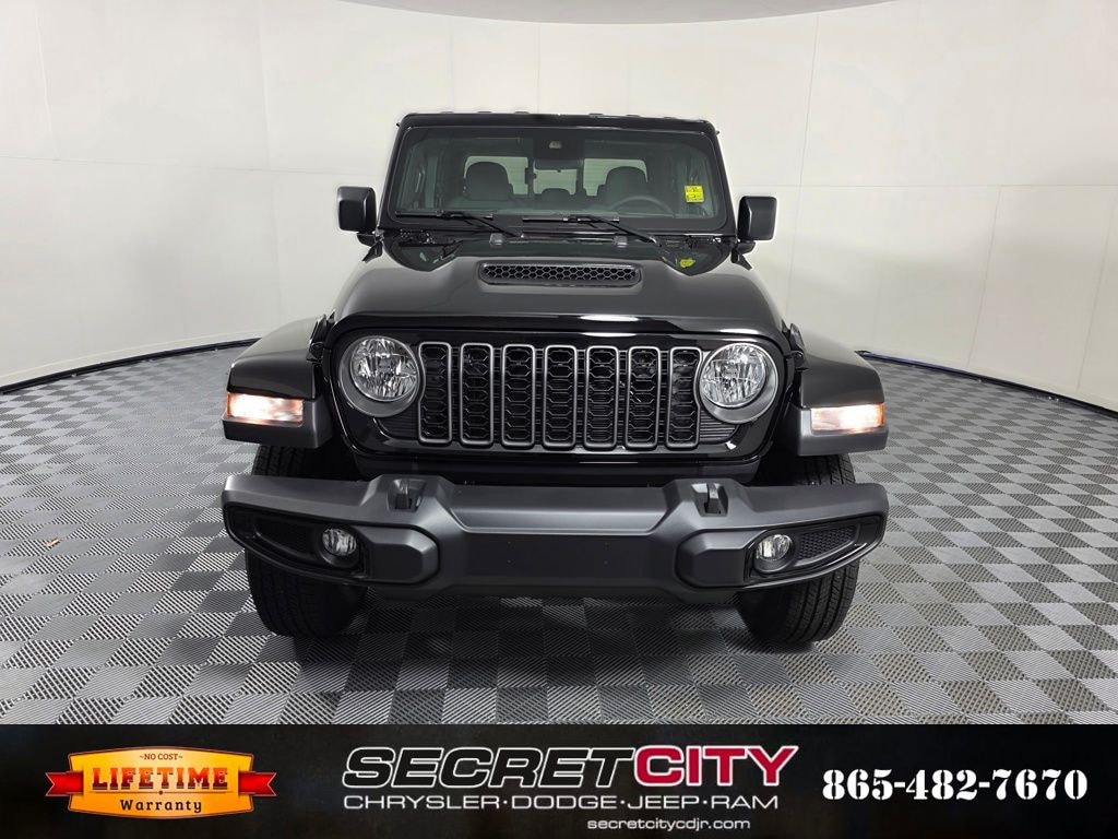 New 2025 Jeep Gladiator SPORT S 4X4 Pickup