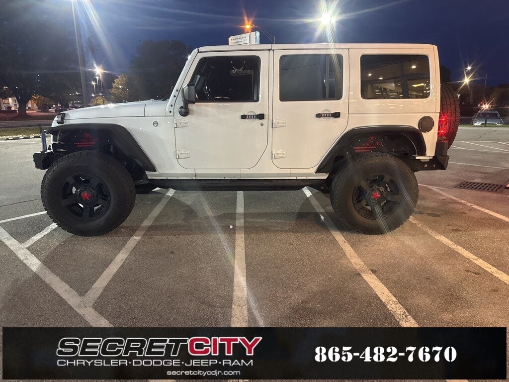 2018 Jeep Wrangler Unlimited Sahara photo 3