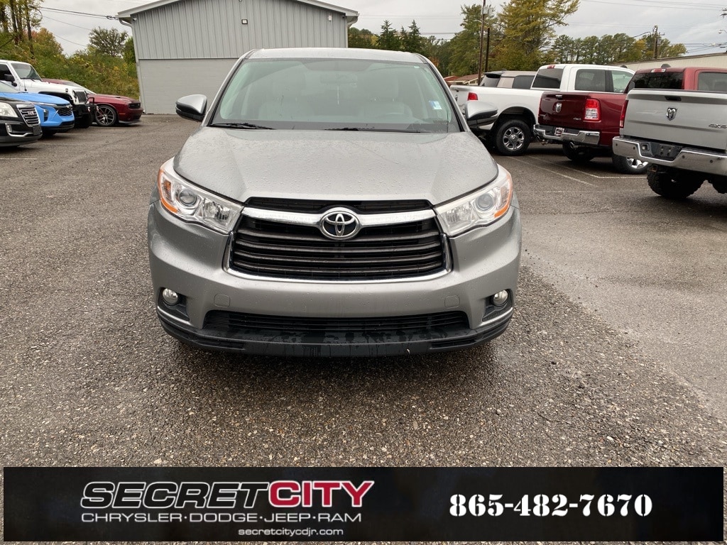 Used 2015 Toyota Highlander LE Plus with VIN 5TDBKRFH4FS209154 for sale in Oak Ridge, TN