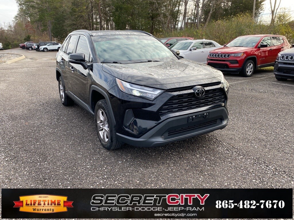 Used 2022 Toyota RAV4 XLE SUV