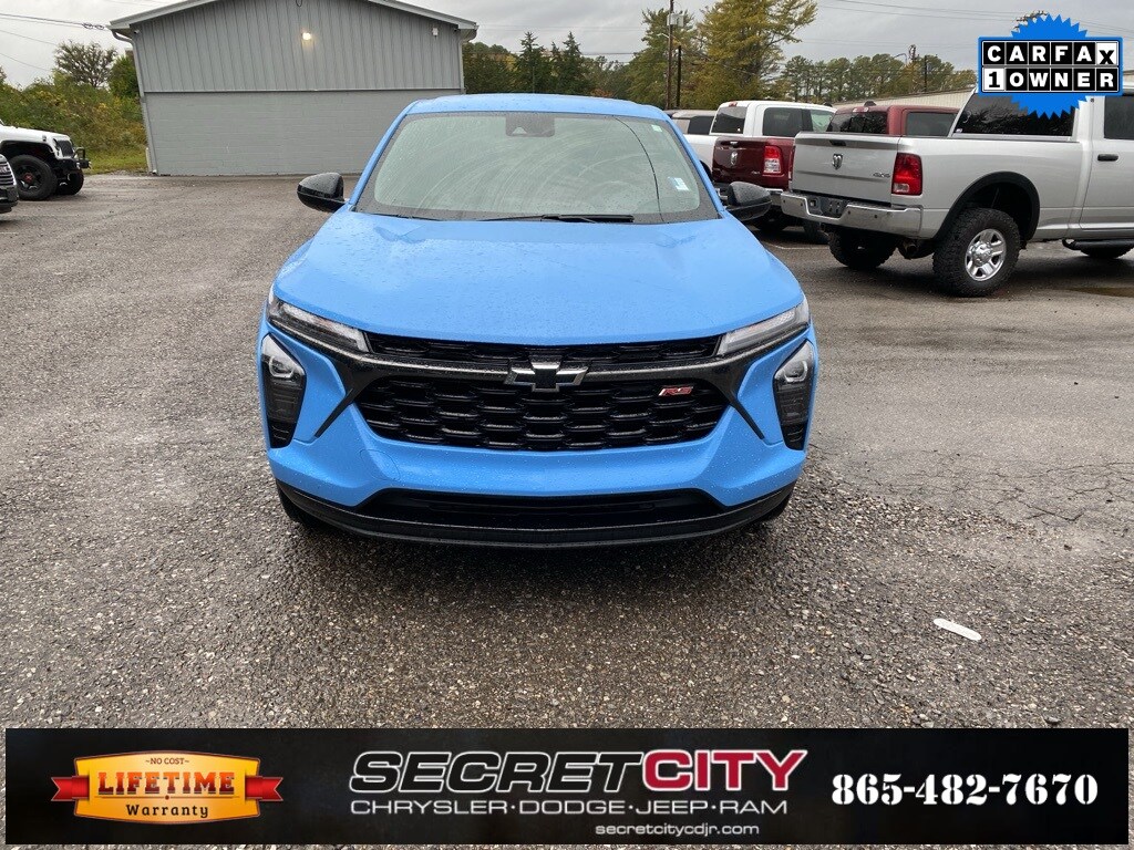 Used 2024 Chevrolet Trax 1RS SUV