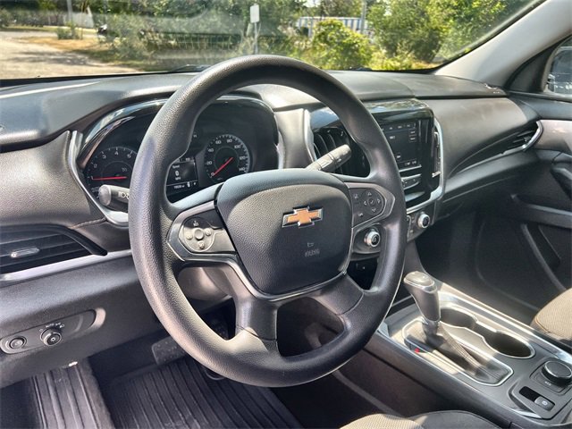 2020 Chevrolet Traverse LS photo 3