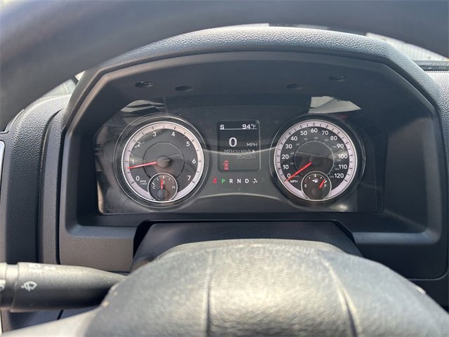 2024 Ram 1500 Classic SLT photo 4
