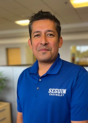 Staff member Ramiro Castillo from 5cb3ac64fcfc