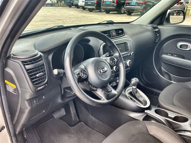 Used 2017 Kia Soul Base with VIN KNDJN2A24H7485425 for sale in Seguin, TX