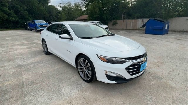 Used 2023 Chevrolet Malibu 1LT with VIN 1G1ZD5ST6PF139565 for sale in Seguin, TX