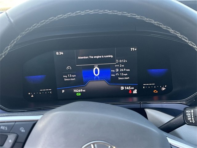 2022 Volkswagen Taos SE photo 3