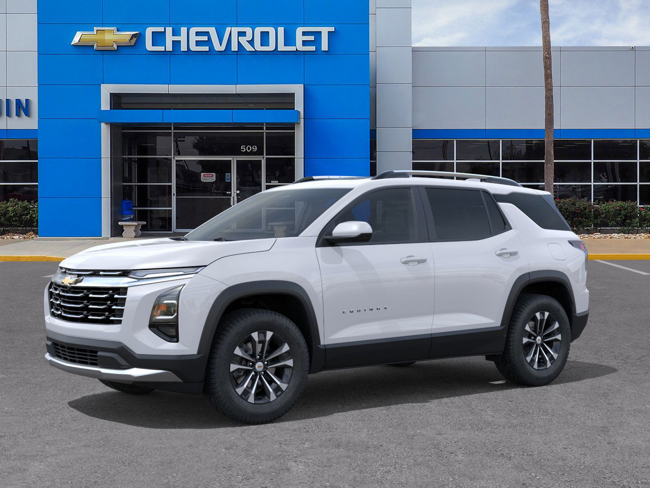 2026 Chevrolet Equinox LT photo 2