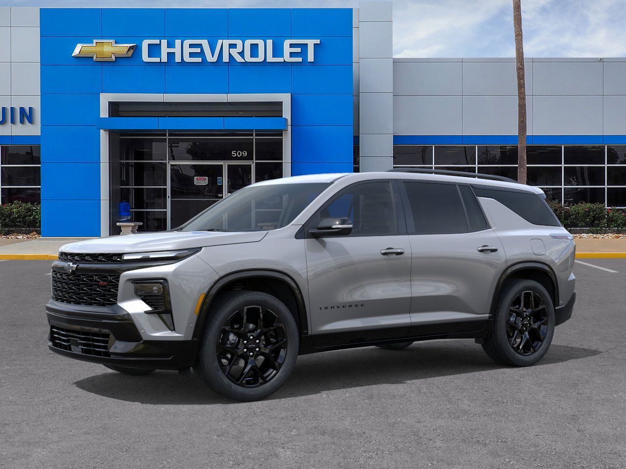 2026 Chevrolet Traverse RS photo 2
