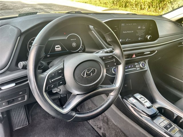 2020 Hyundai Sonata SEL photo 3