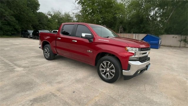 Used 2022 Chevrolet Silverado 1500 Limited LT with VIN 3GCPWCET8NG135148 for sale in Seguin, TX