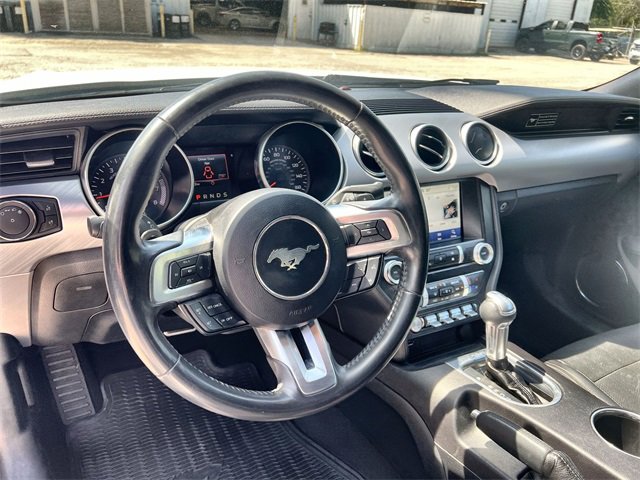 2020 Ford Mustang EcoBoost Premium Convertible photo 3
