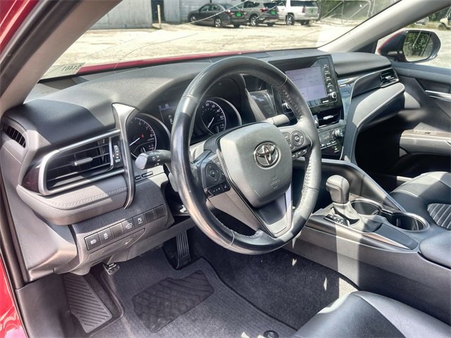 Used 2021 Toyota Camry SE with VIN 4T1G11AK5MU426763 for sale in Seguin, TX