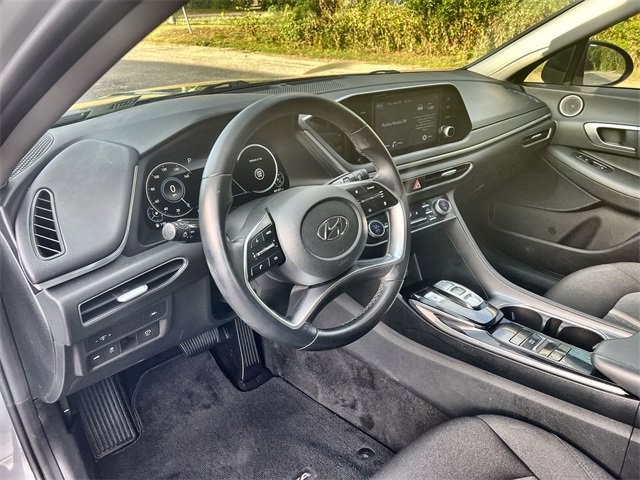 2020 Hyundai Sonata SEL photo 2