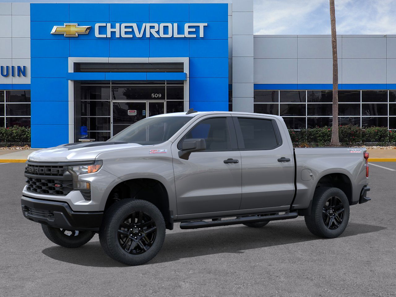 2025 Chevrolet Silverado 1500 Custom Trail Boss photo 2