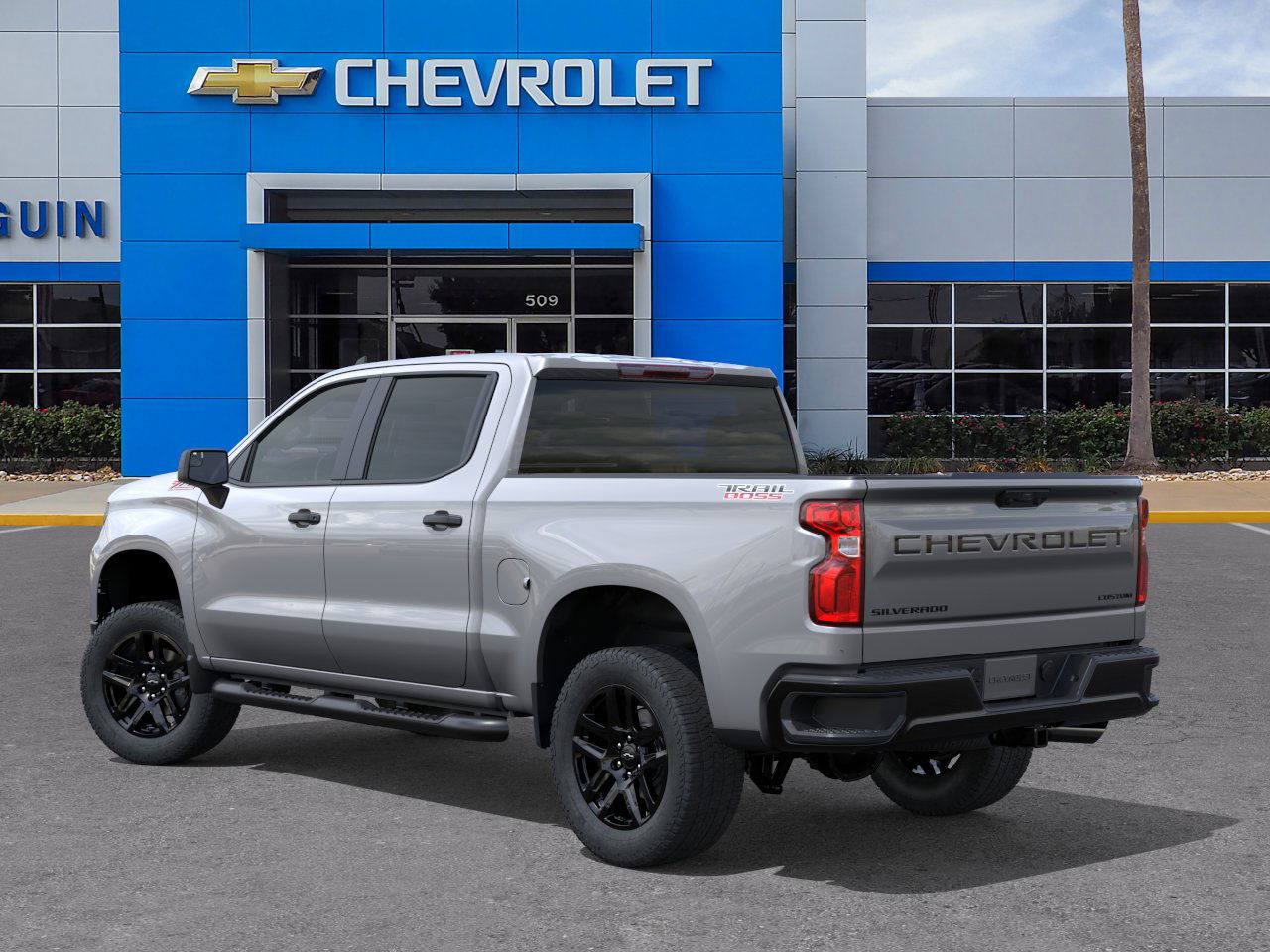 2025 Chevrolet Silverado 1500 Custom Trail Boss photo 3