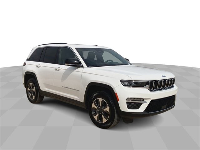 Used 2024 Jeep Grand Cherokee 4xe with VIN 1C4RJYB61RC122446 for sale in Seguin, TX