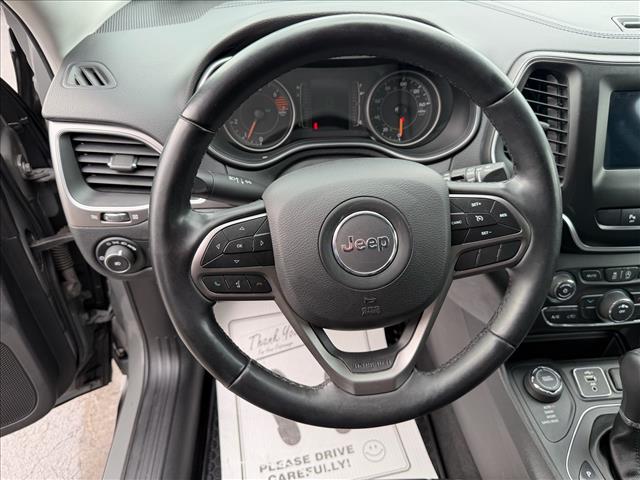 2019 Jeep Cherokee Latitude Plus - Photo 18