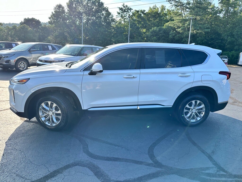 2020 Hyundai Santa Fe SEL photo 3