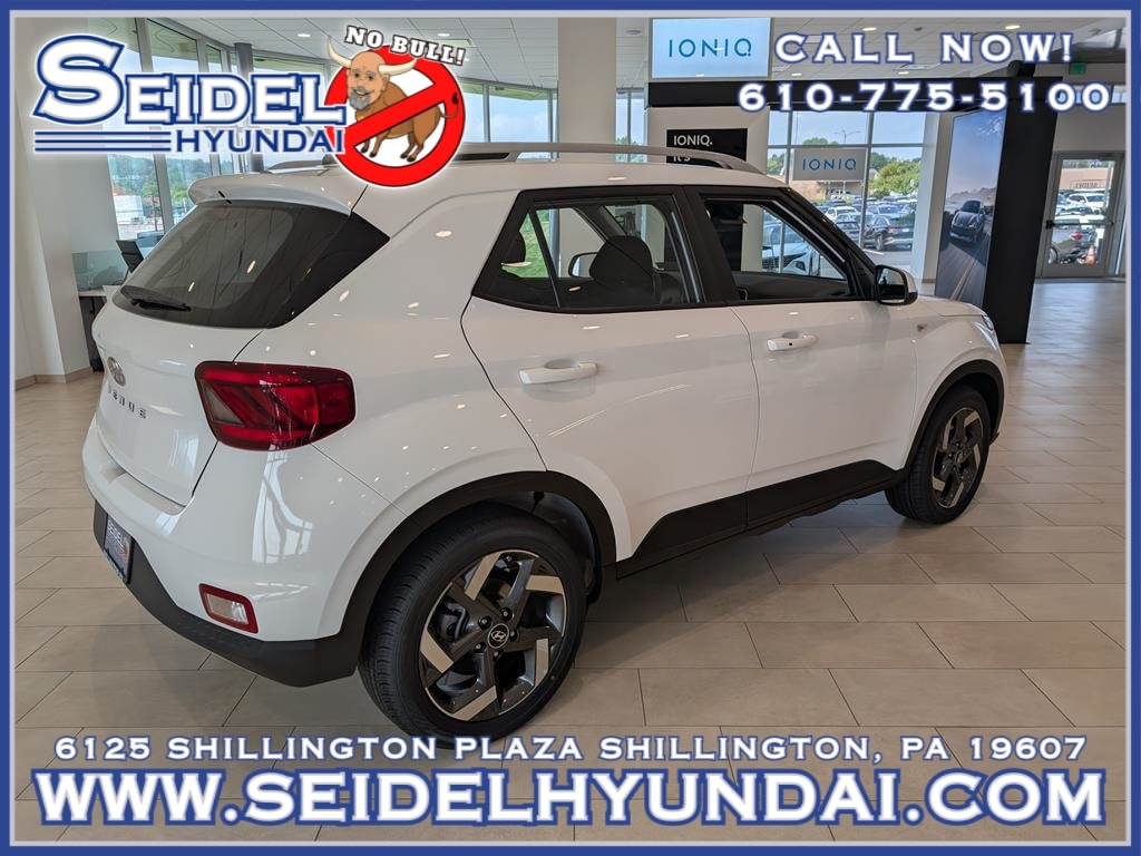 Used 2025 Hyundai Venue SEL SEL IVT