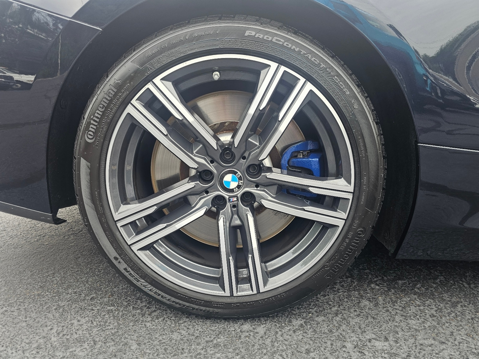 2022 BMW 8 Series M850i - Photo 25