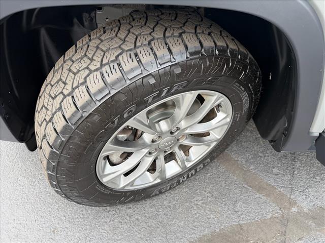 2019 Jeep Cherokee Latitude Plus - Photo 25