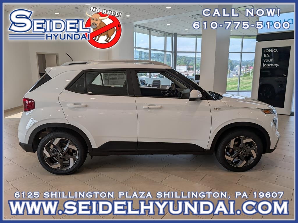 Used 2025 Hyundai Venue SEL SEL IVT