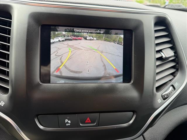 2019 Jeep Cherokee Latitude Plus - Photo 22