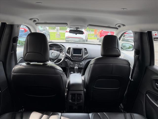 2019 Jeep Cherokee Latitude Plus - Photo 11