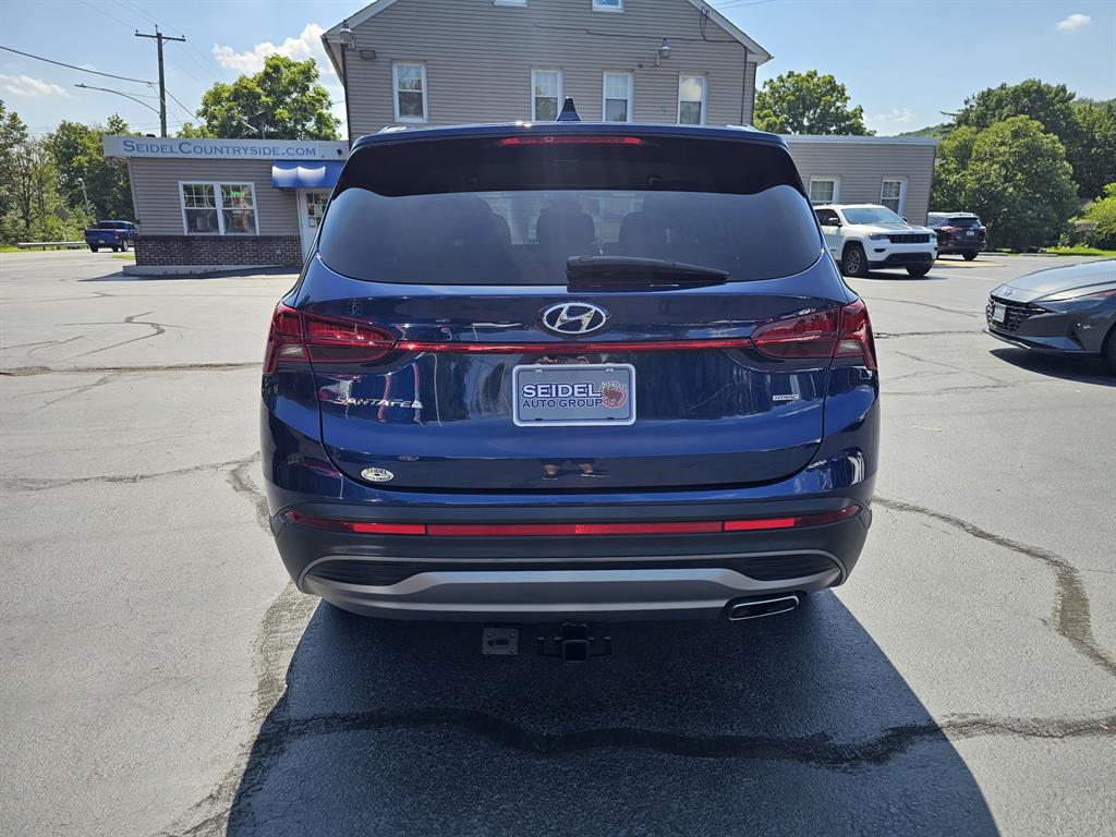 2023 Hyundai Santa Fe SE photo 2