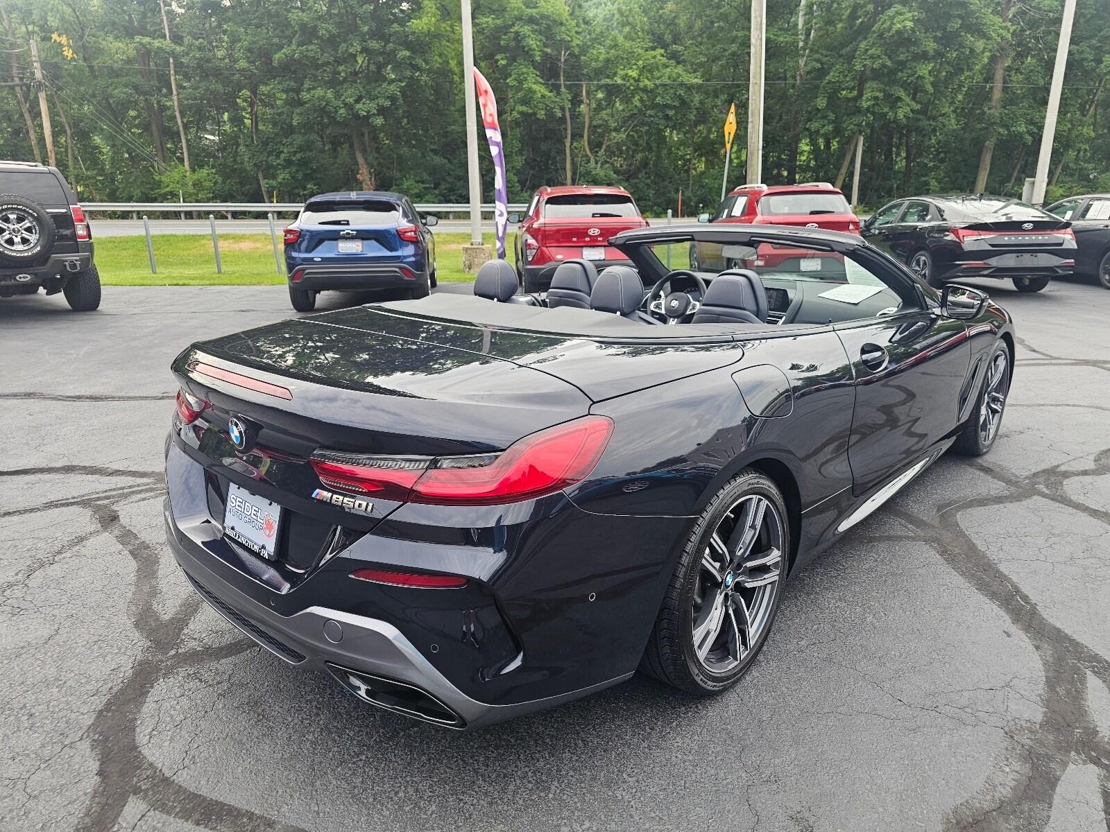 2022 BMW 8 Series M850i - Photo 20