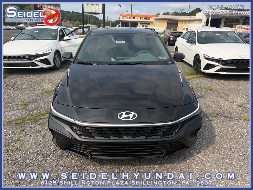 New 2026 Hyundai Elantra SE Sedan