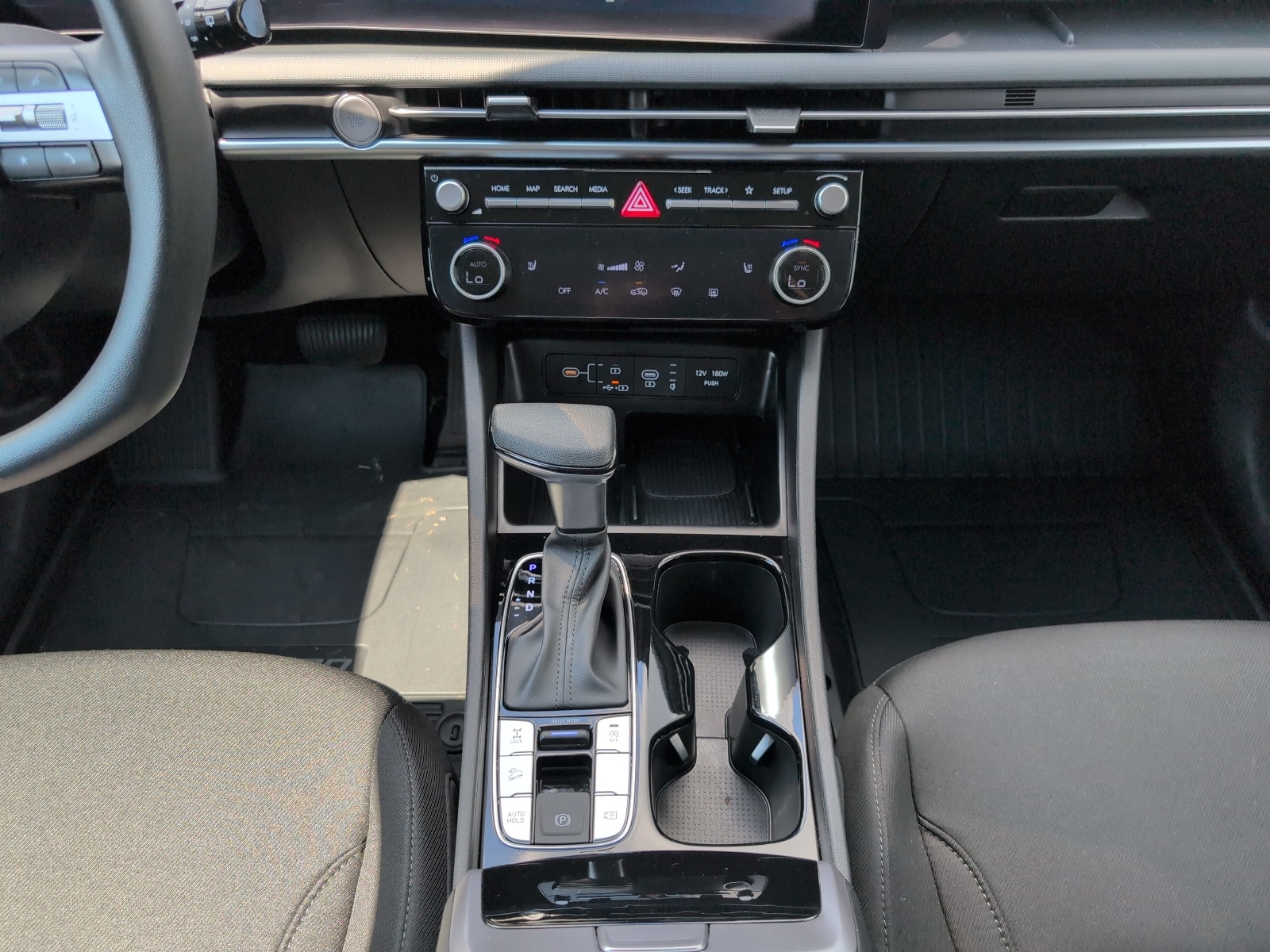2025 Hyundai Tucson SEL - Photo 11