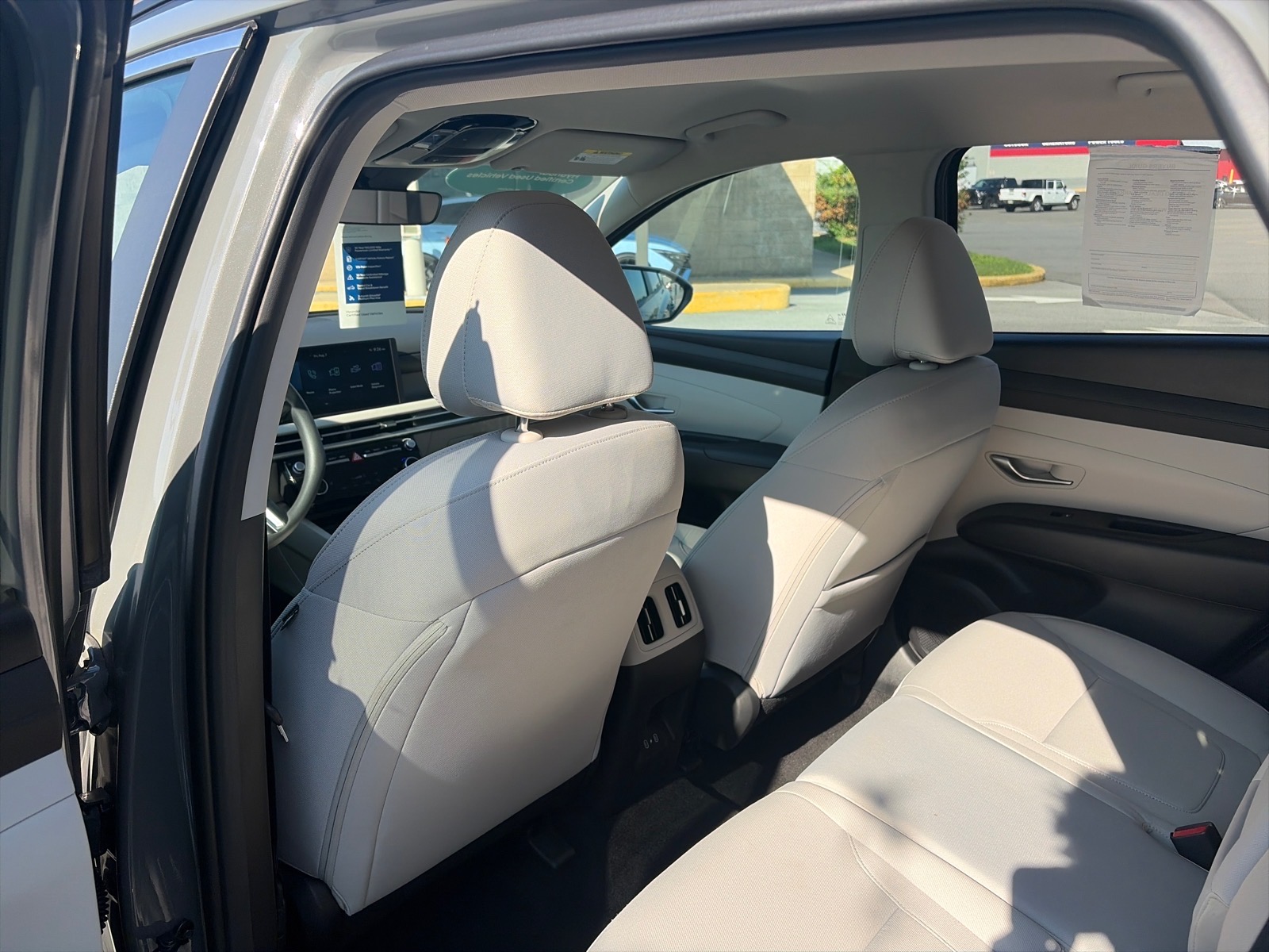 2025 Hyundai Tucson SEL - Photo 8