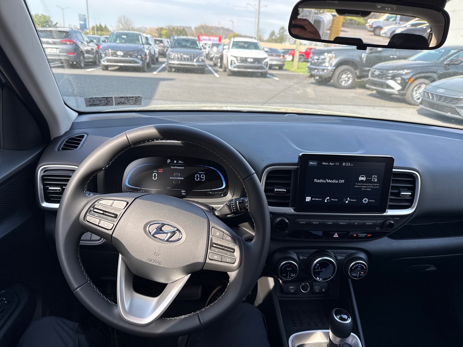2026 Hyundai Venue SEL - Photo 10