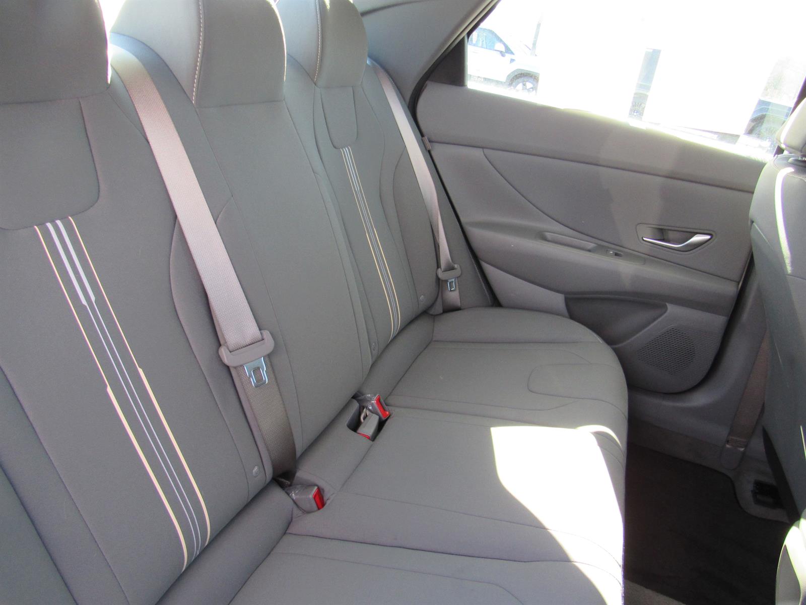 2025 Hyundai Elantra SEL - Photo 21