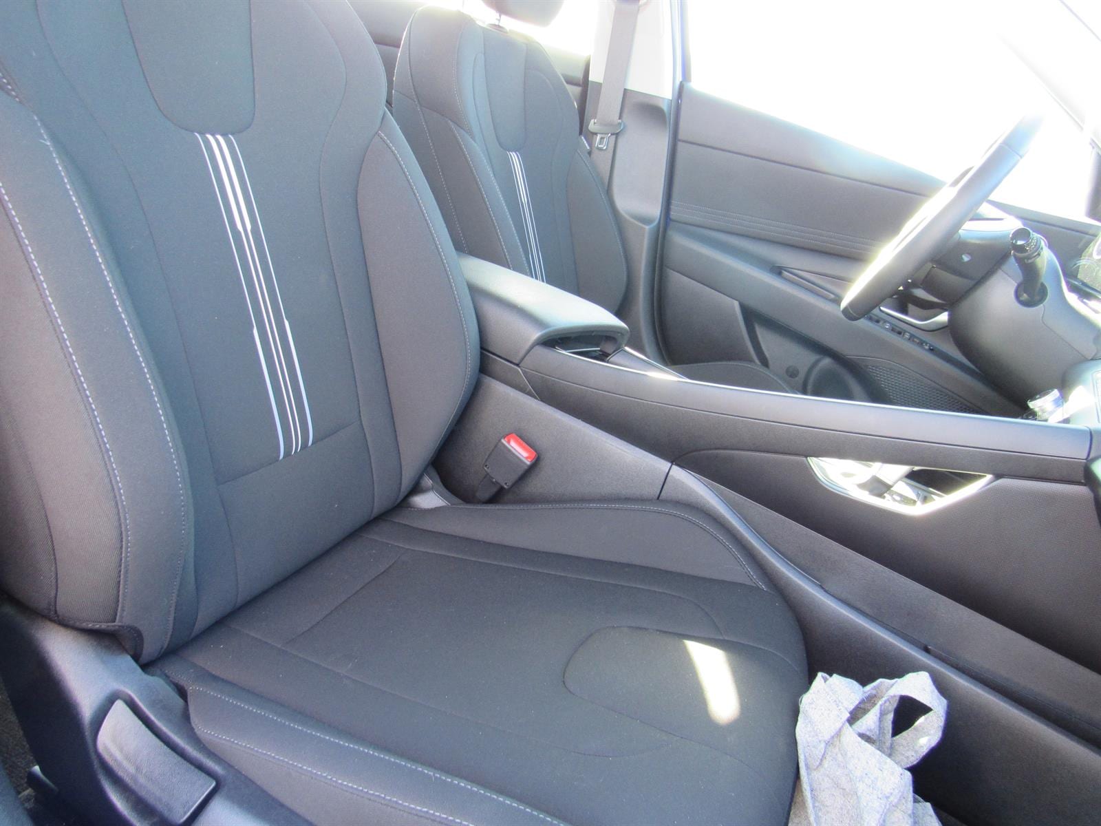 2025 Hyundai Elantra SEL - Photo 19