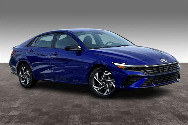 2025 Hyundai Elantra SEL Sport photo 2