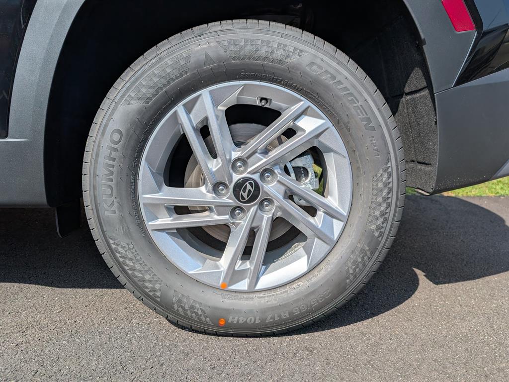 2025 Hyundai Tucson SE - Photo 8