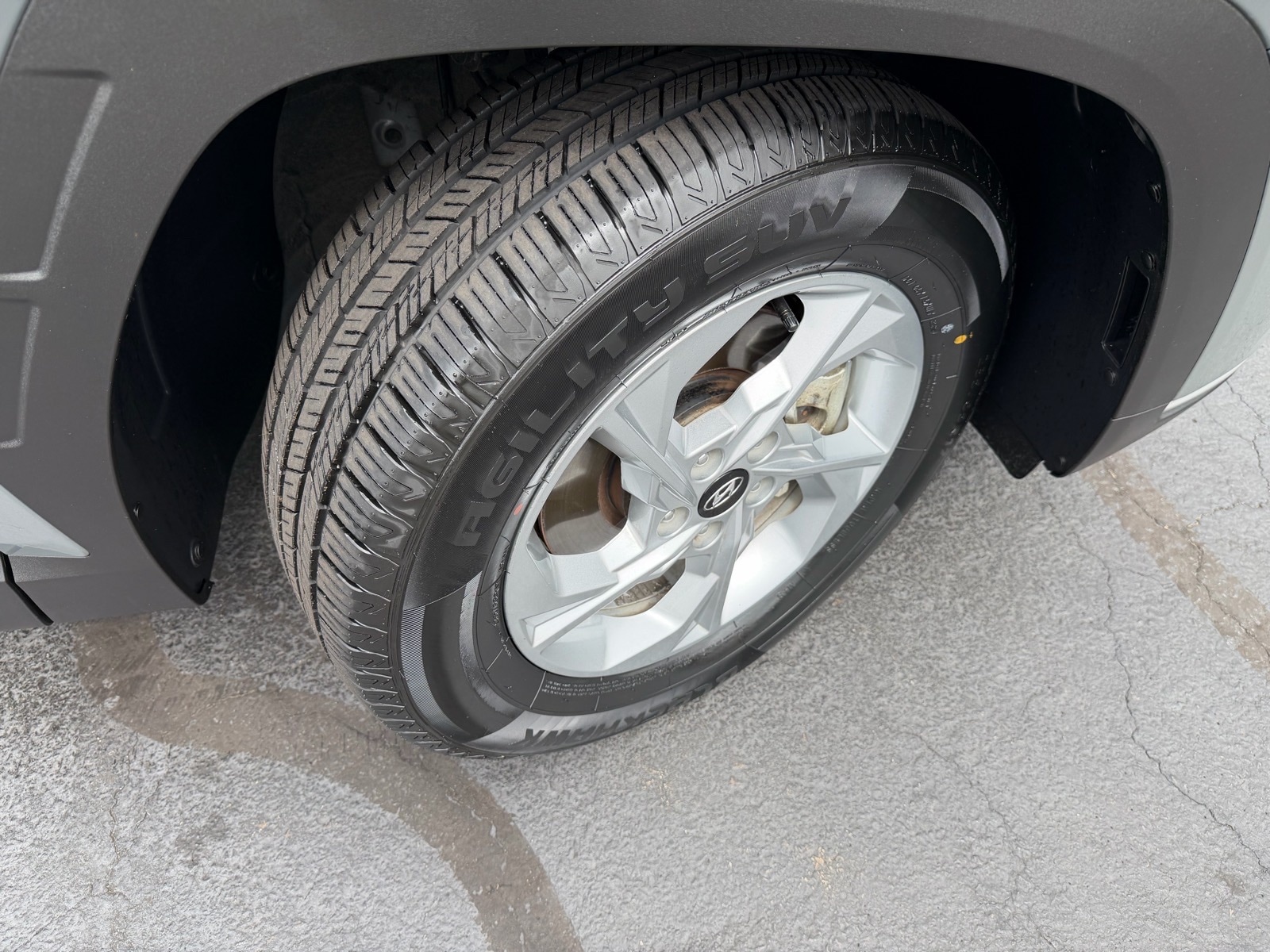 2024 Hyundai Tucson SE - Photo 23