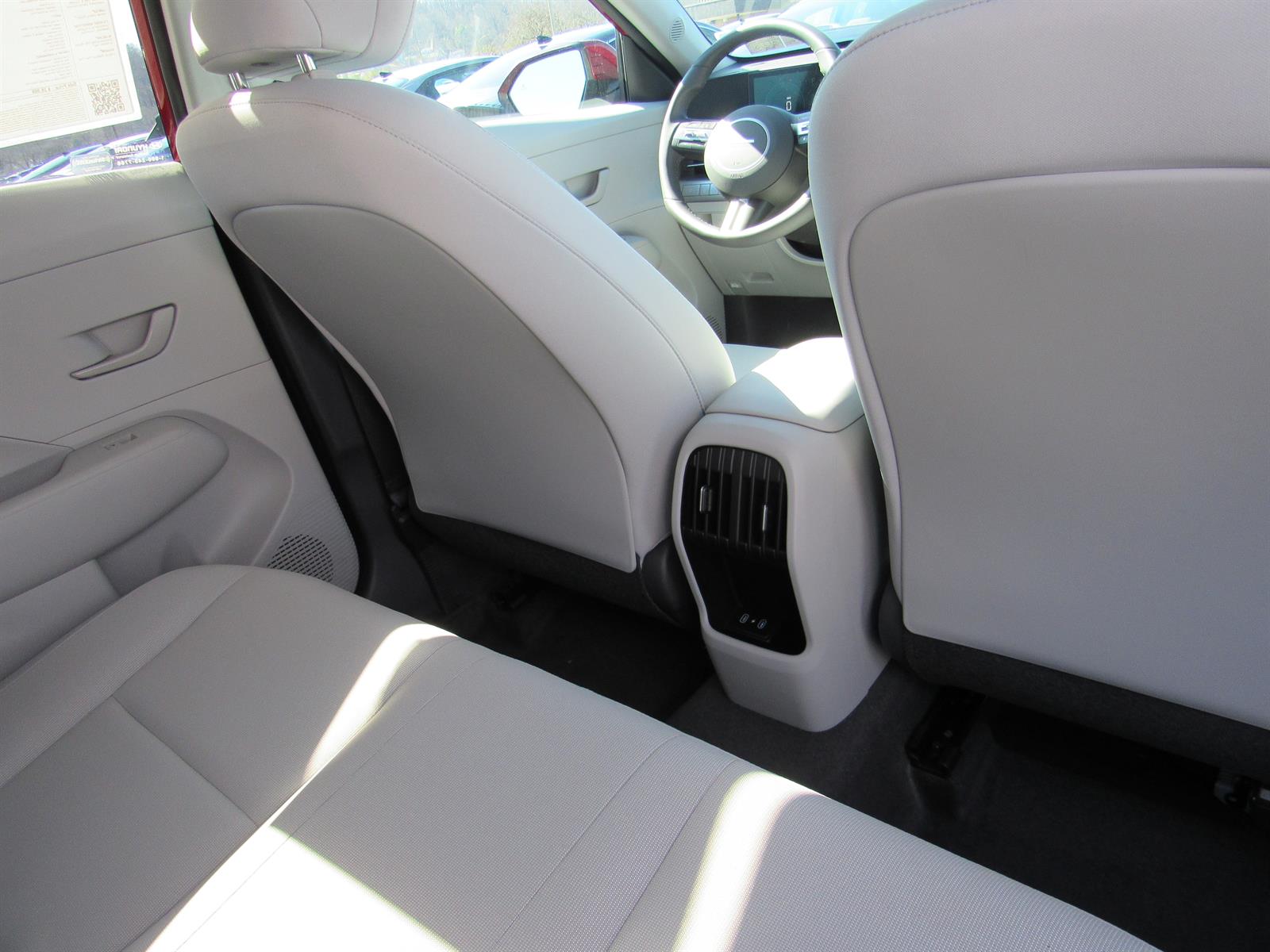 2024 Hyundai Kona SEL - Photo 13